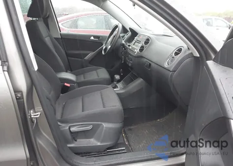 2009 Volkswagen Tiguan S from USA, damaged, VIN WVGAV75N39W003838